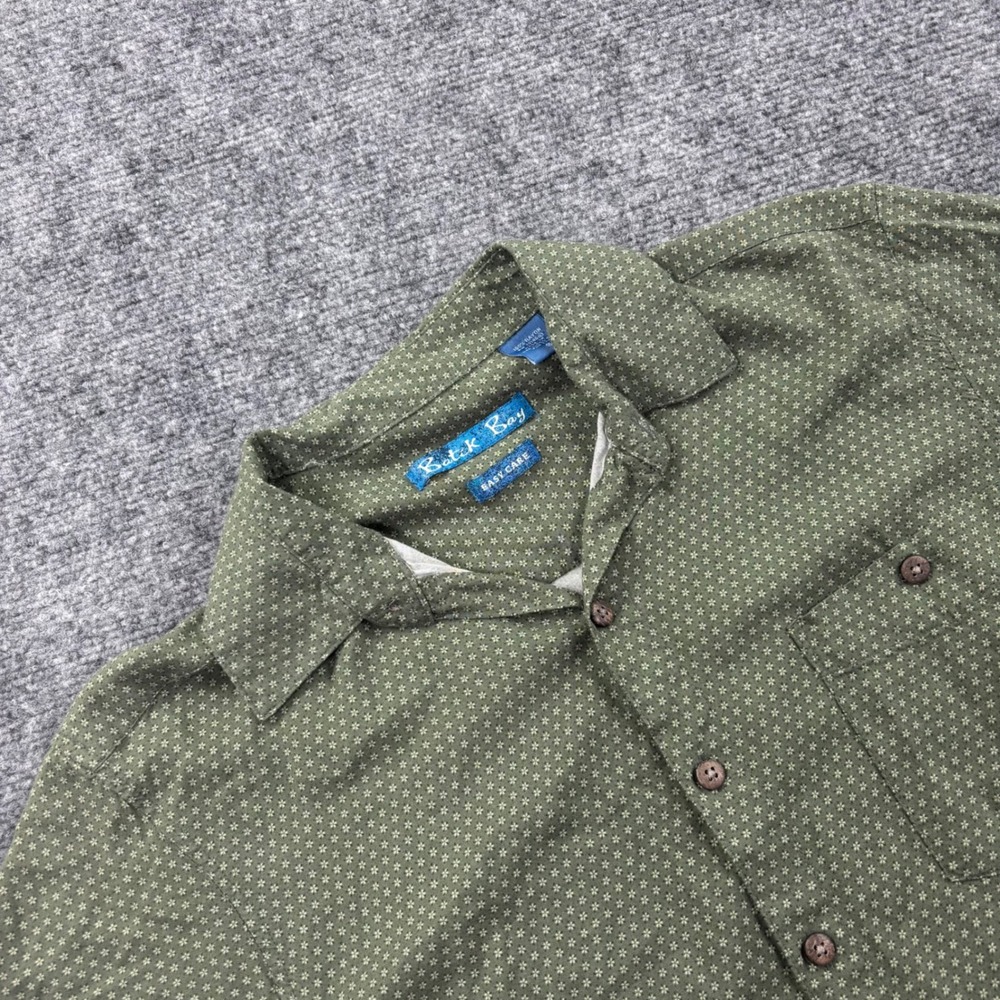 Batik Bay Button Up Shirt Small Green Floral Rayon Short Sleeve Men's